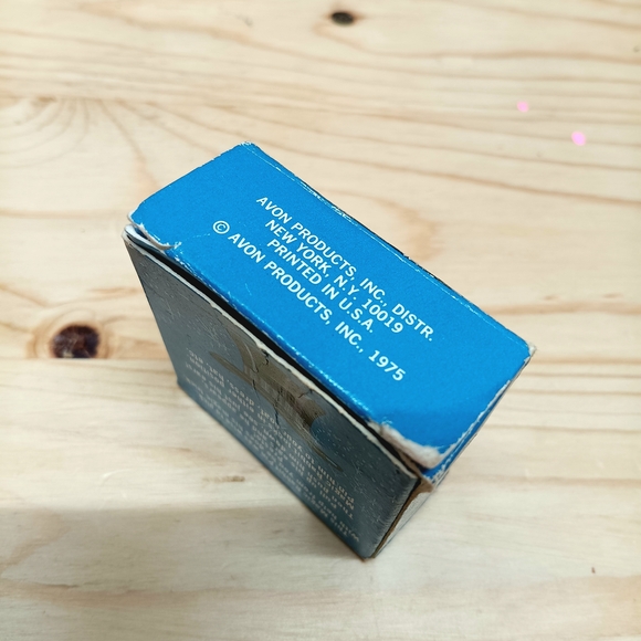 Vintage Avon Magic Rabbit pin - Picture 3 of 7